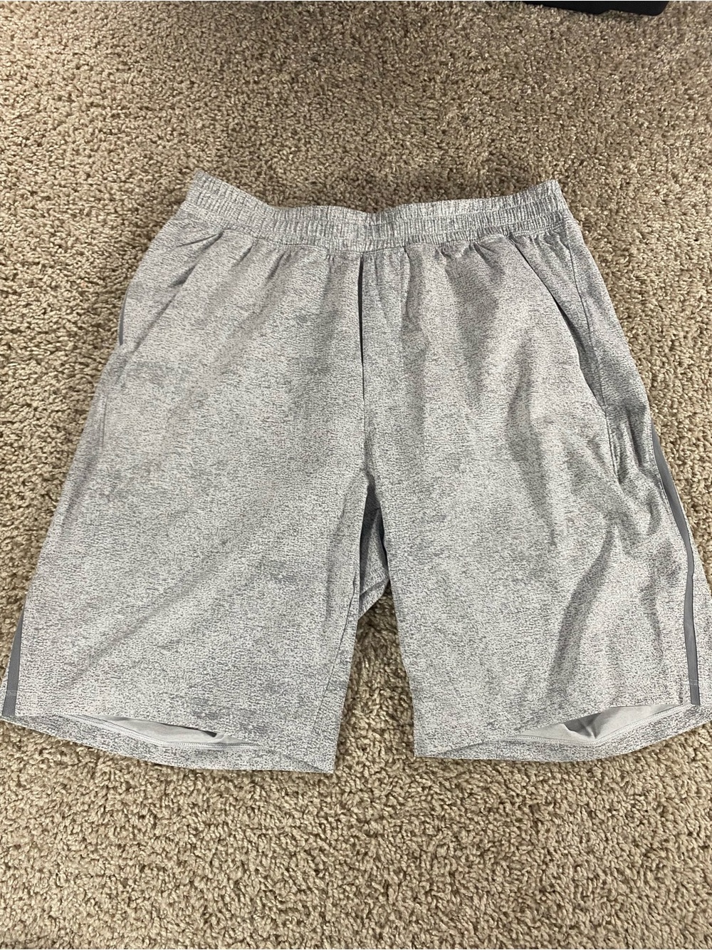 Lululemon Pace Breaker 9in Grey Lined Shorts Men's Medium Out of Mind